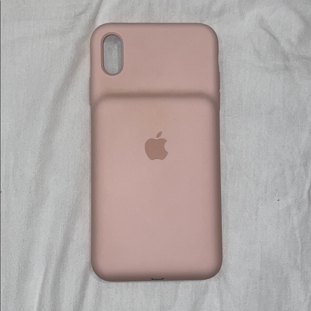 Light pink iPhone X/XS Max charging case